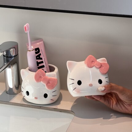 HelloKitty收纳罐家用陶瓷kt猫化妆刷置物收纳盒桌面浴室收纳罐