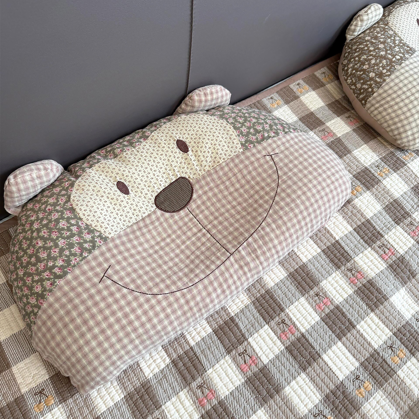 可爱小熊儿童荞麦枕头单人全棉舒适护颈椎6岁以上四季通用可拆洗