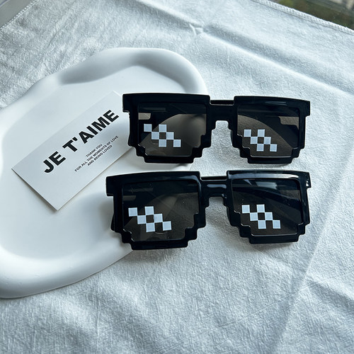 马赛克墨镜眼镜搞怪搞笑