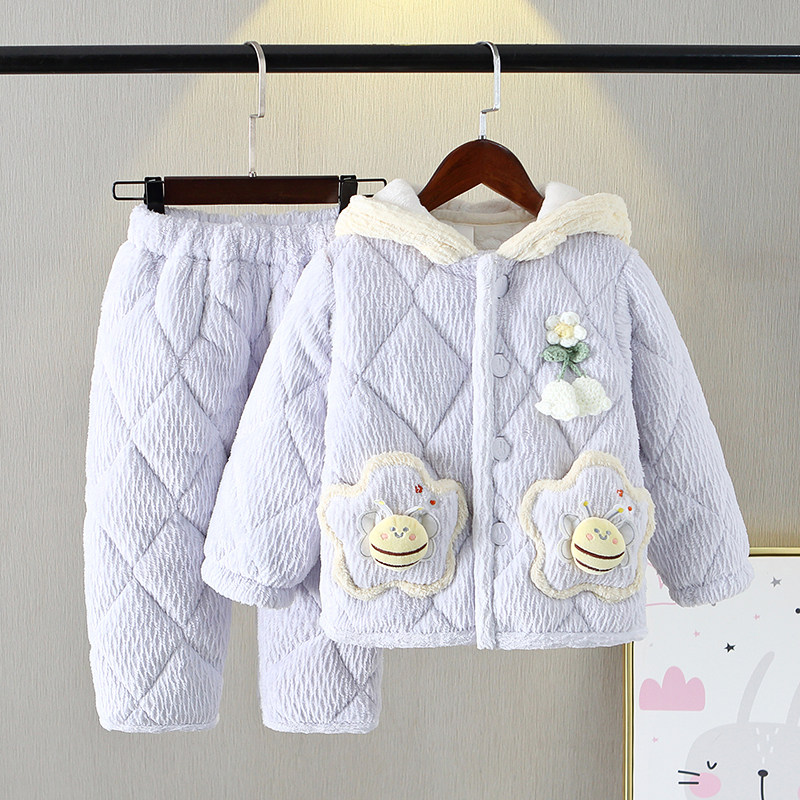 儿童三层夹棉加厚牛奶绒家居服