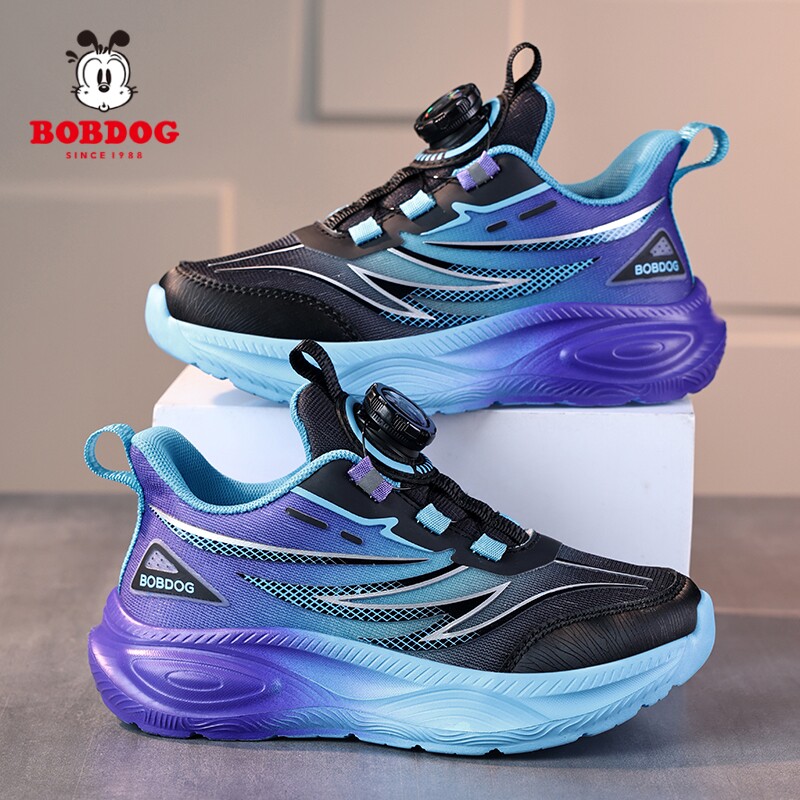 巴布豆春季新款男童运动鞋网面透气儿童中大童旋转纽扣轻便跑步鞋