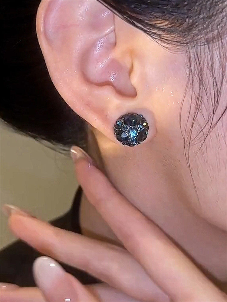 无耳洞奢华镶钻蓝色水晶耳夹女高级感小众强力磁性吸铁石耳环耳钉