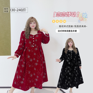 新年战袍轻奢风热颂红闪亮烟花胖莹莹大码女装收腰串珠丝绒连衣裙