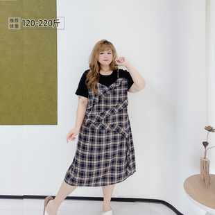 2026夏胖莹莹大码女装复古格纹荷叶边假两件显瘦不规则吊带连衣裙