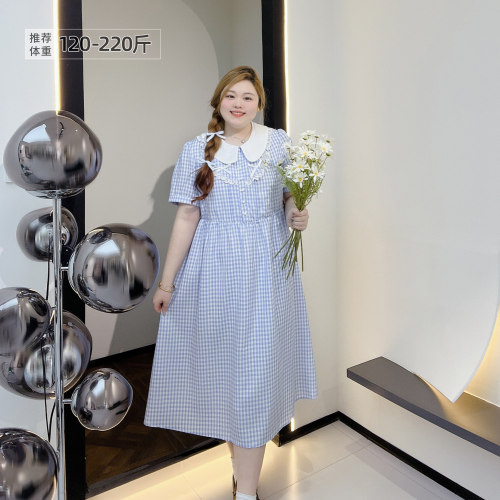 大码娃娃领格子显瘦甜美连衣裙