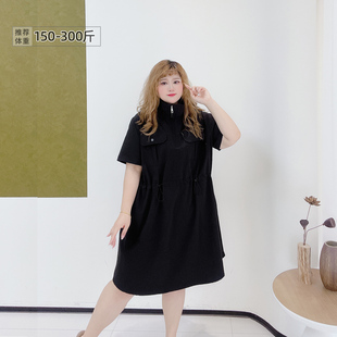 300斤胖莹莹大码女装工装风拉链休闲抽绳收腰遮肉显瘦黑色连衣裙