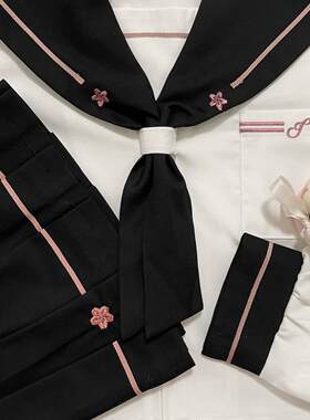 粉色樱花刺绣水手服上衣