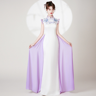 白色古典舞国风飘逸古筝演奏礼服鱼尾开衩改良旗袍模特走秀演出服