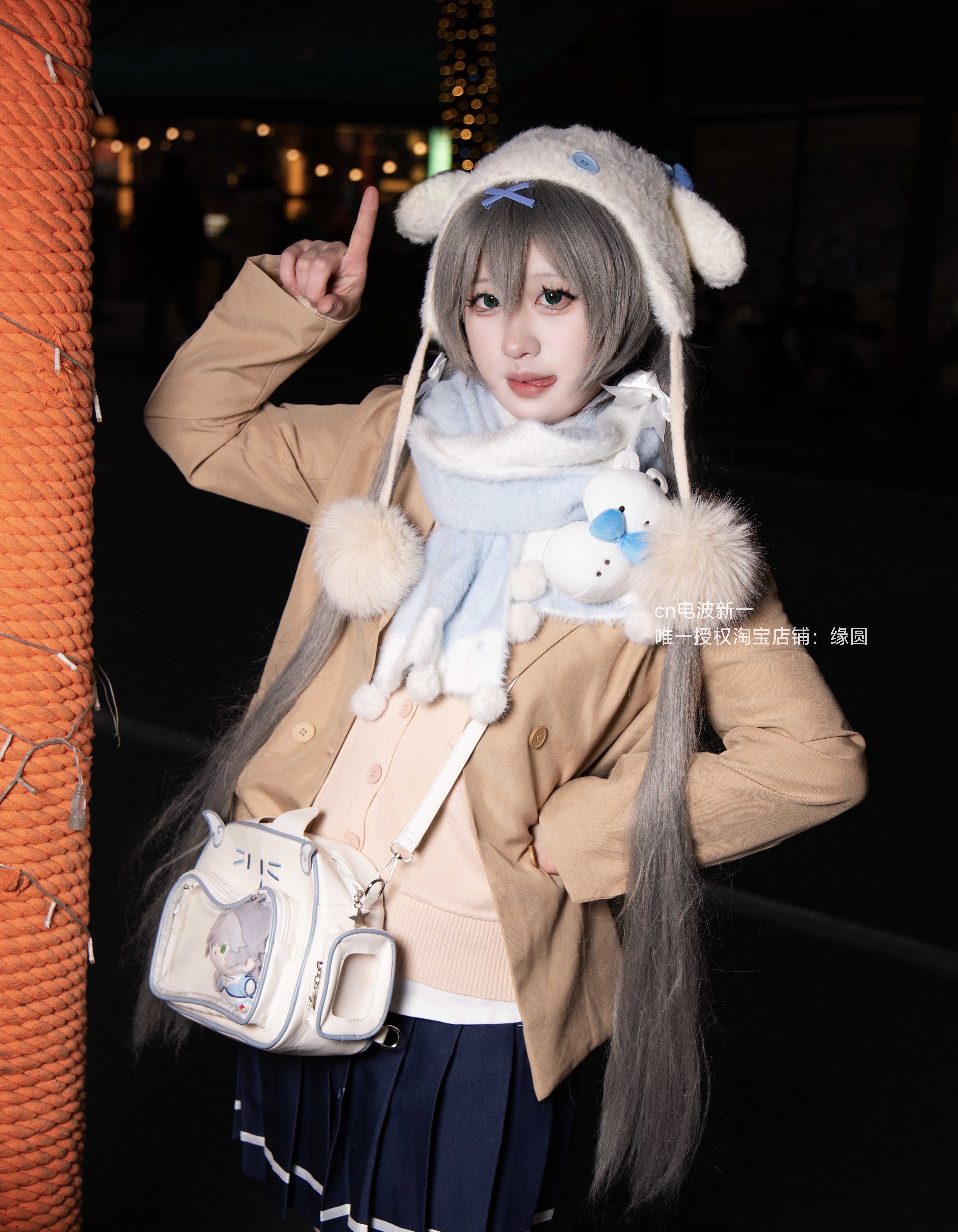 售完不补【现货】洛天依帽子,小雪人围巾,小雪人胸针,已报备