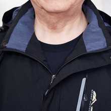 冲锋衣外套 户外休闲防风防水春秋冬季 中老年男夹克爸爸装 宽松大码