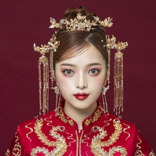 中式新娘头饰2021新款大气流苏红色毛球秀禾头饰古装凤冠婚礼禾服