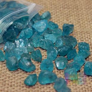 天然磷灰石原石小颗粒原矿碎石蓝色宝石碎粒