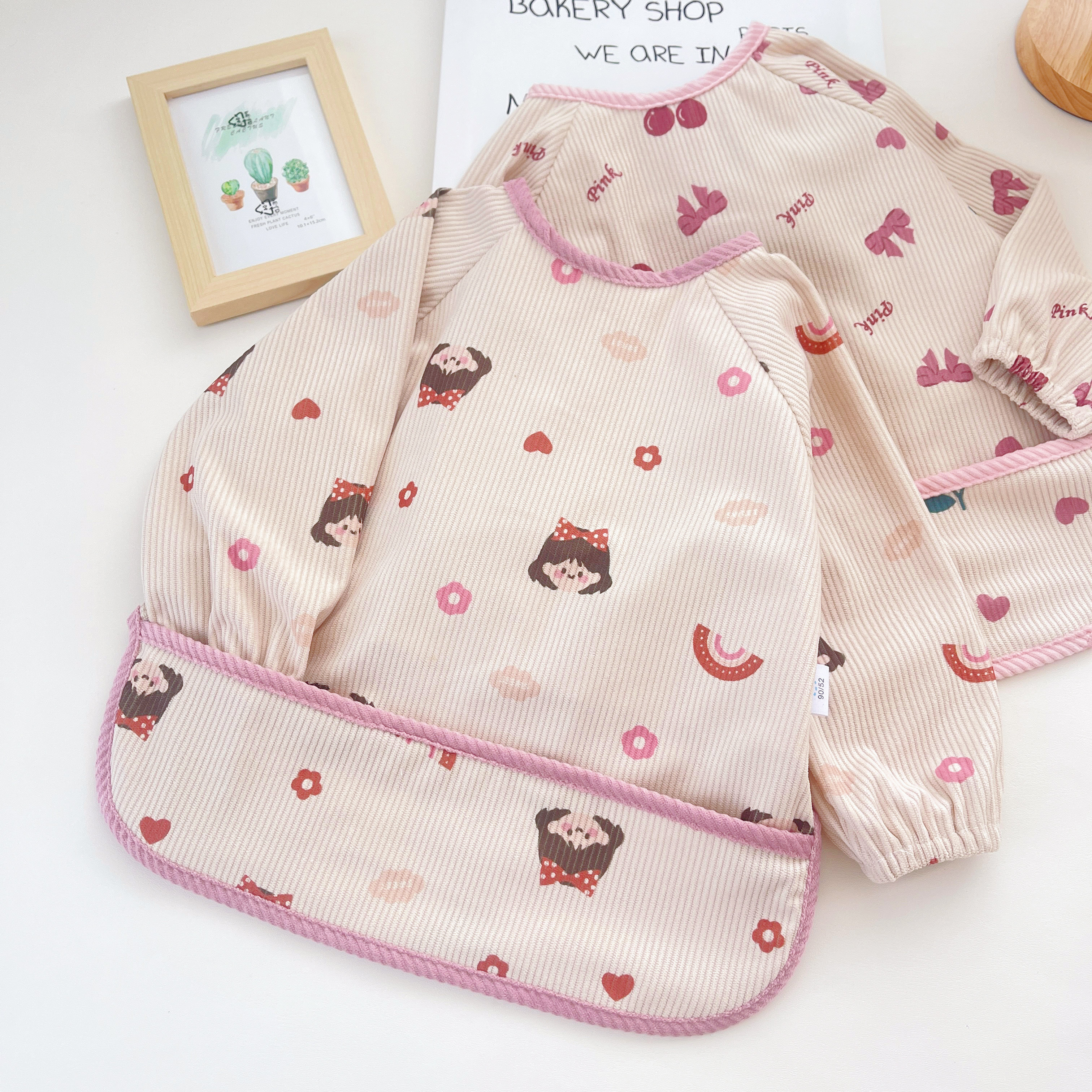 鲁冰花卡通灯芯绒儿童罩衣防水