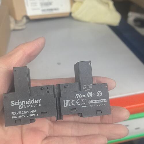 议价继电器底座RXZE2M114MRXZE2M114RXZE2M114C