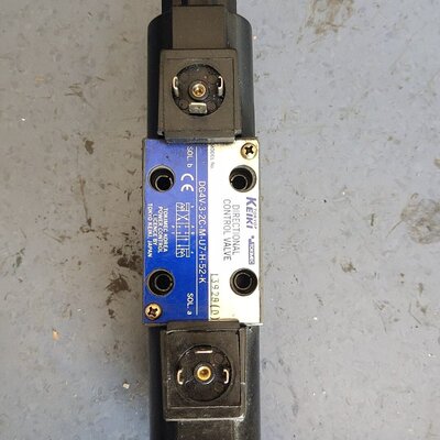 议价KEIKI电磁阀DG4V-3-2C-M-U7-H-52DG4V32CMU7H52DG4V32CMU7H52