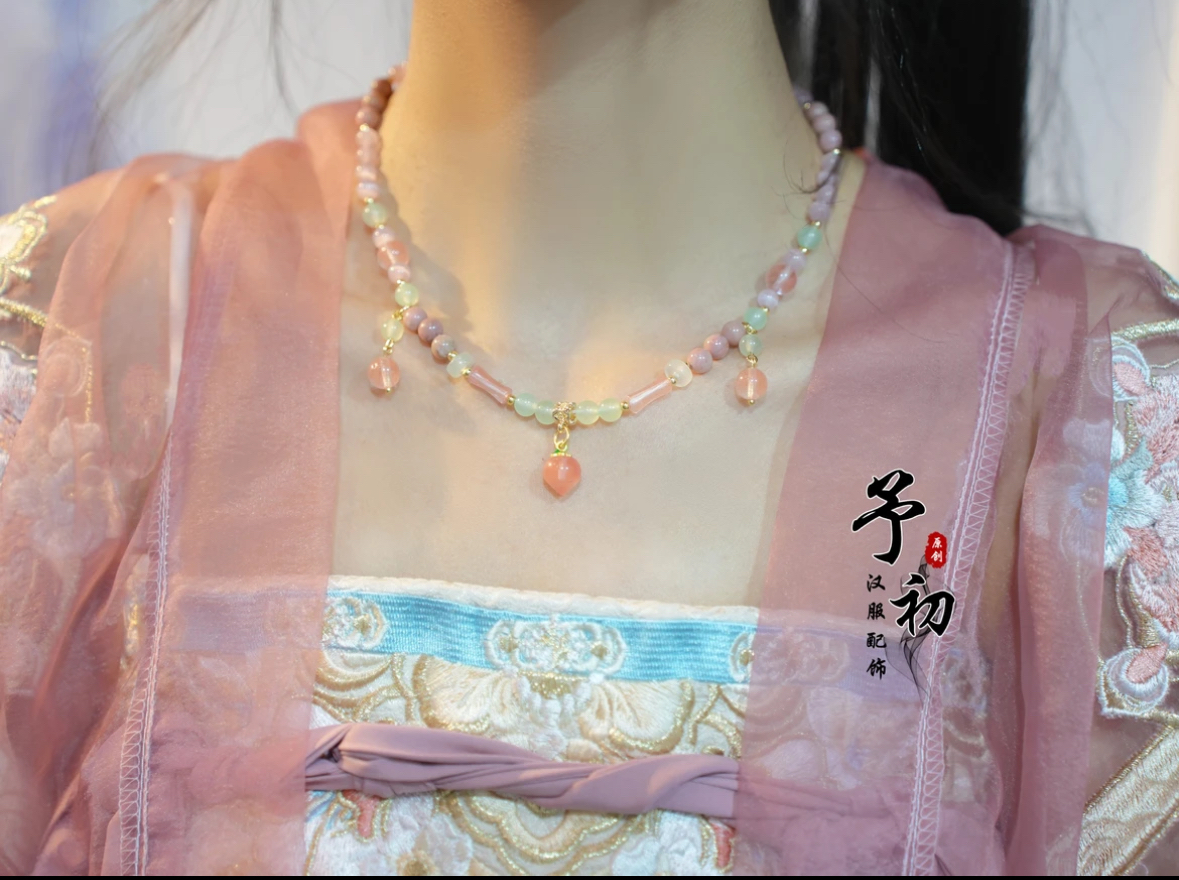 【桃花枝】天然石桃紅柳綠春項(xiàng)鏈漢服岫玉軟瓔珞清新百搭明制首飾