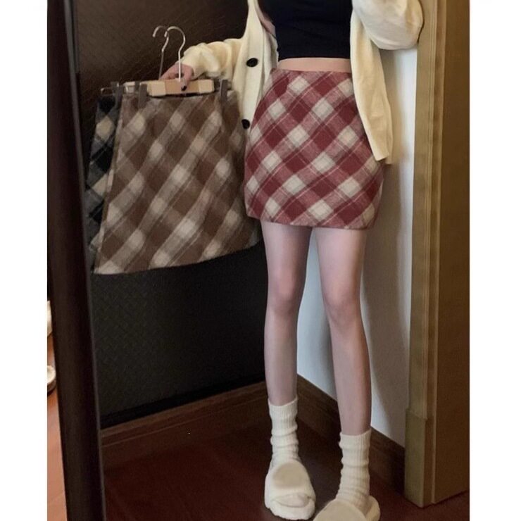 红格子高腰A字显瘦短裙小个子