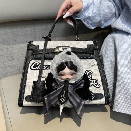 【星期三黑房子娃包定制】 男女节日礼物斜挎包  尺寸20*7*13