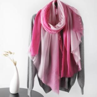 200支戒指绒金线穿变渐变色女士披肩防晒山羊绒围巾女四季百搭款