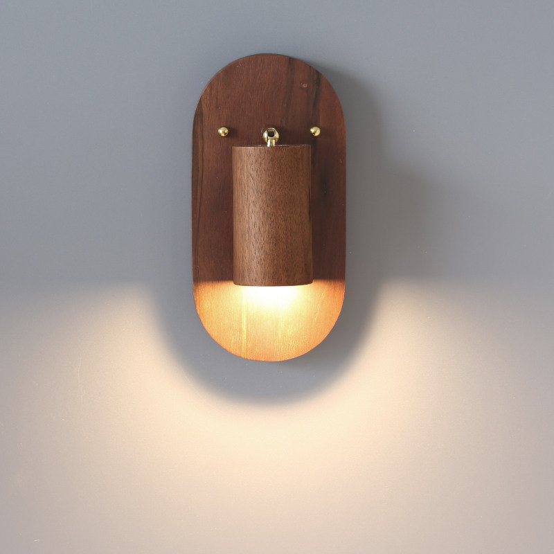 黑胡桃实木做的高端壁灯