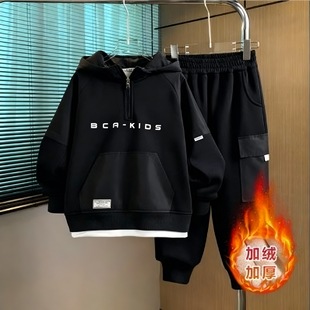 2026童装男童套装冬季新款大童宽松休闲冲锋衣外套儿童加绒两件套