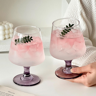 高脚玻璃杯家用创意高级感女生果汁气泡水杯微醺调酒鸡尾酒杯子
