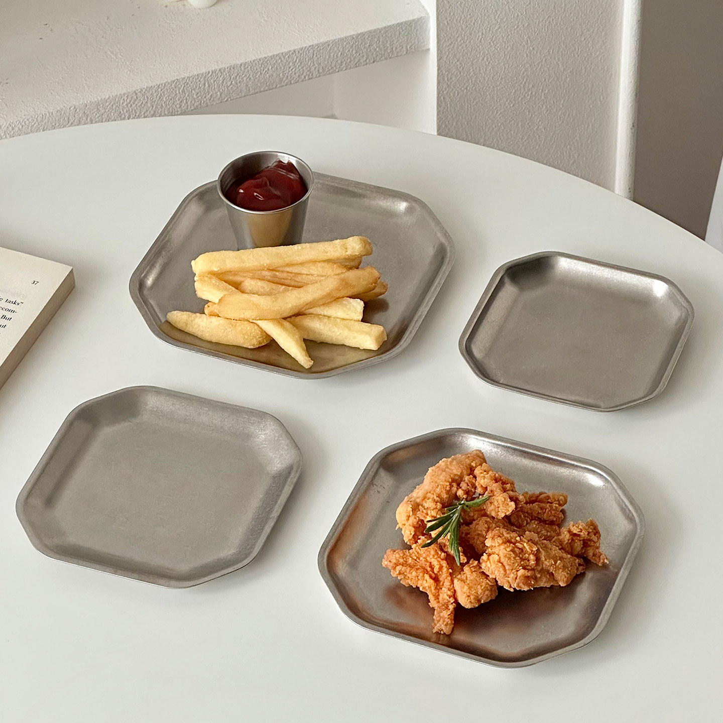 复古做旧不锈钢盘家用高级感装菜碟商用餐饮托盘薯条烧烤专用盘子