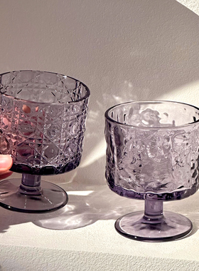 高颜值紫色高脚玻璃杯女生家用复古浮雕甜品杯咖啡果汁杯鸡尾酒杯