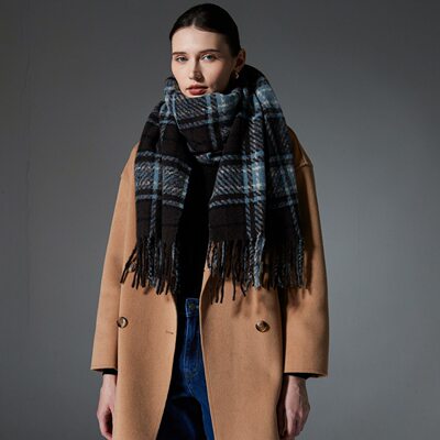2024 New Women Fashion INS Long Style Blue Plaid Scarf Shawl