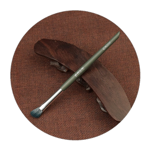 珠穆朗玛【亏本包邮】青松石巨软便妆刷斜角鼻影刷初学者化妆工具