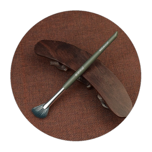 珠穆朗玛【亏本包邮】青松石巨软化妆刷扇形高光刷初学者化妆工具