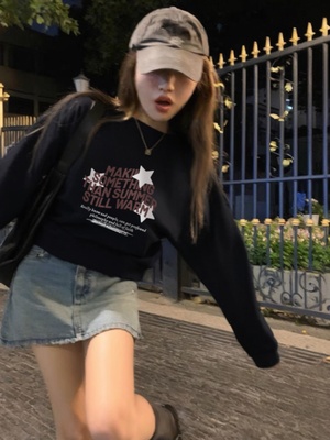 圆领秋季卫衣女短款加绒加厚冬季长袖2025新款爆款黑色显瘦上衣服