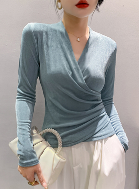 性感交叉V领T恤女长袖欧货设计感洋气上衣修身内搭打底衫女春秋