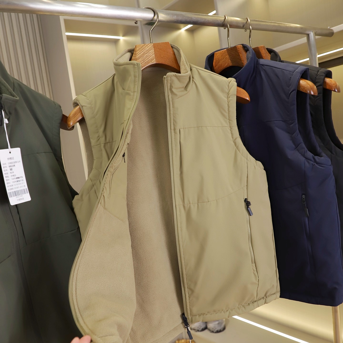 双面穿！美式休闲~冬男士加绒加厚防风保暖立领摇粒绒棉马甲背心