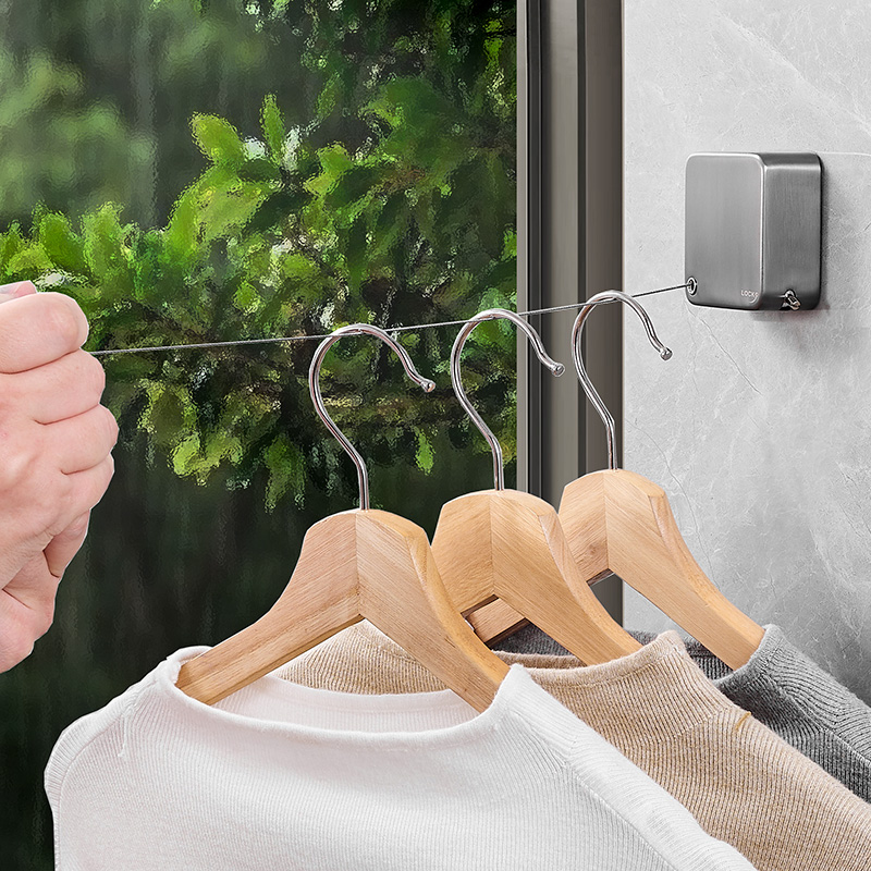 室内窗边不锈钢隐形阳台晒衣服