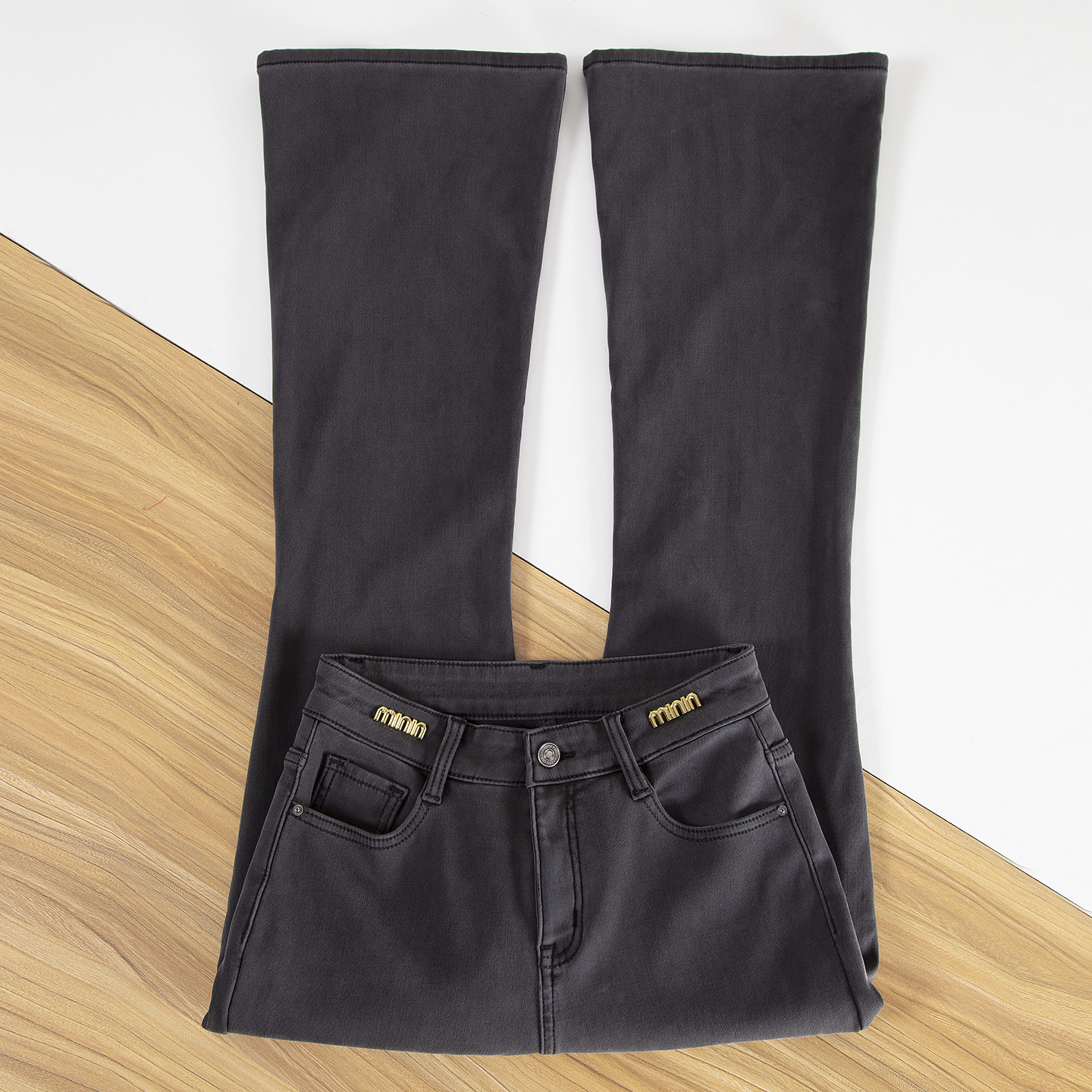 原创时尚高腰显瘦微喇叭牛仔裤