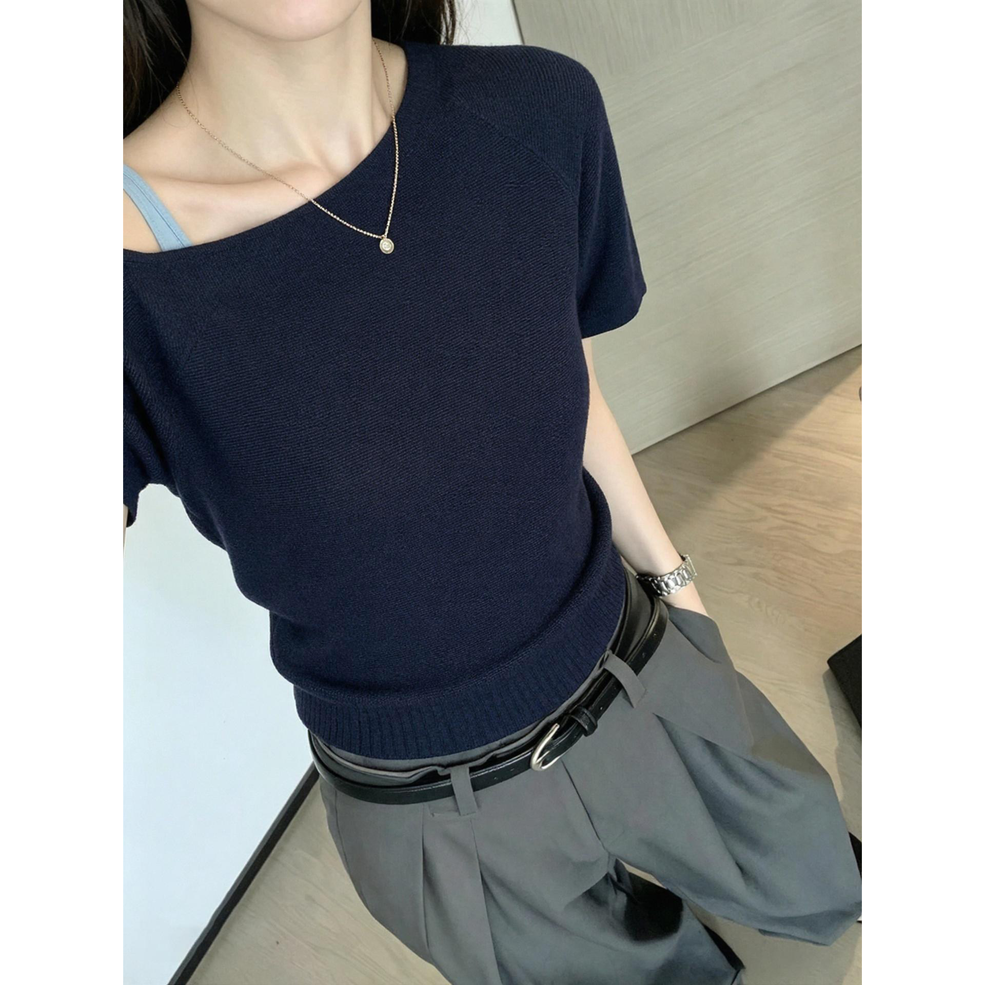 高级感宝蓝色斜领露肩针织短袖T恤女夏季复古宽松显瘦气质上衣薄