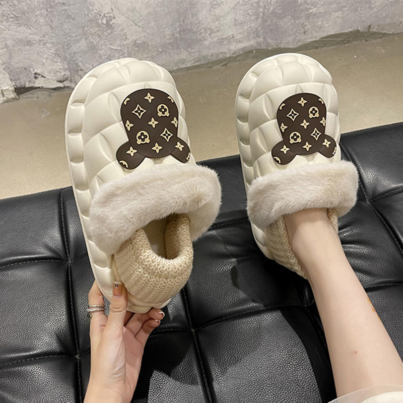 可爱波吉方块暴力熊包跟棉鞋