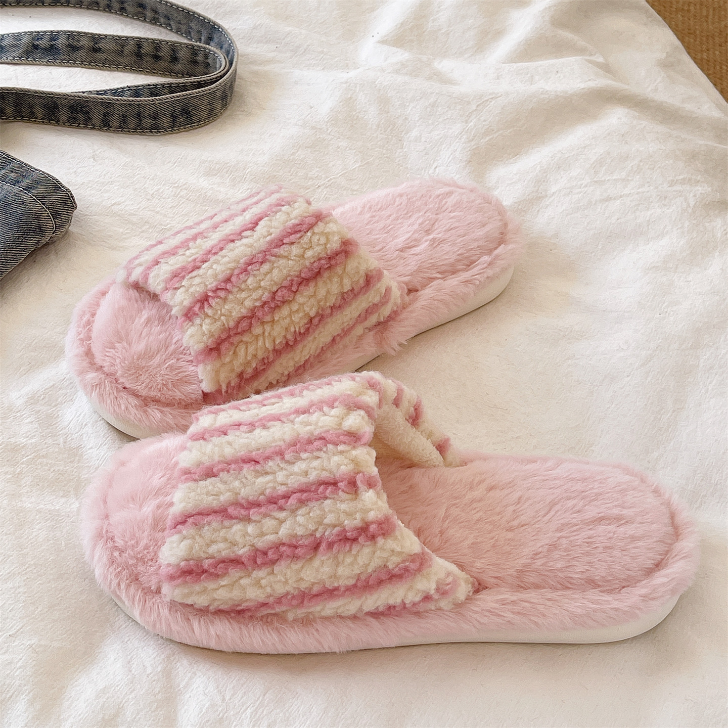 时尚条纹一字开口保暖棉拖鞋