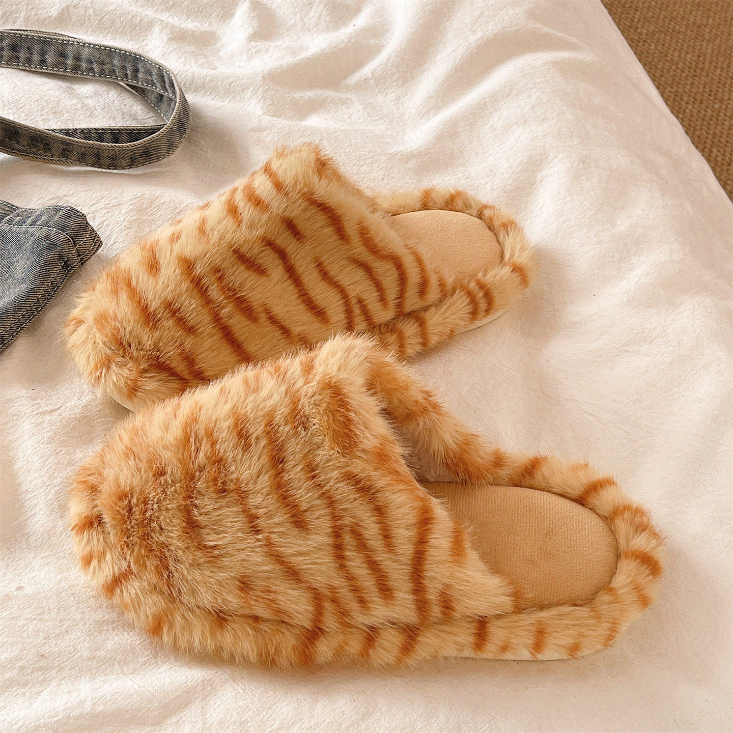 豹纹棉拖鞋女款冬季时尚百搭居家室内毛绒保暖防滑高级感毛毛拖鞋