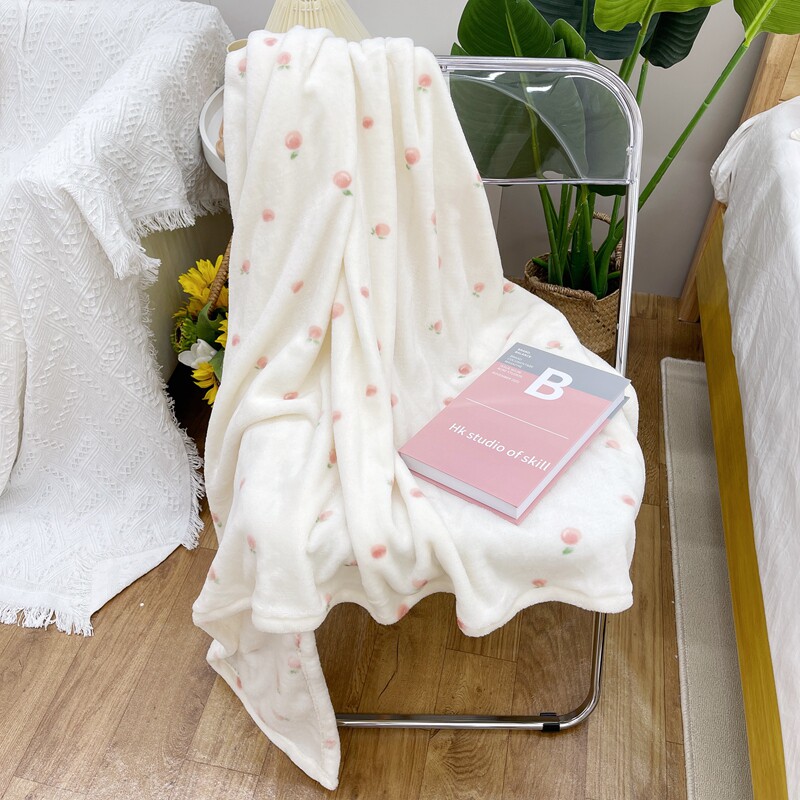 ins奶呼呼卡通小白桃毛毯|夏季空调房披肩毯秋冬保暖办公午睡盖毯
