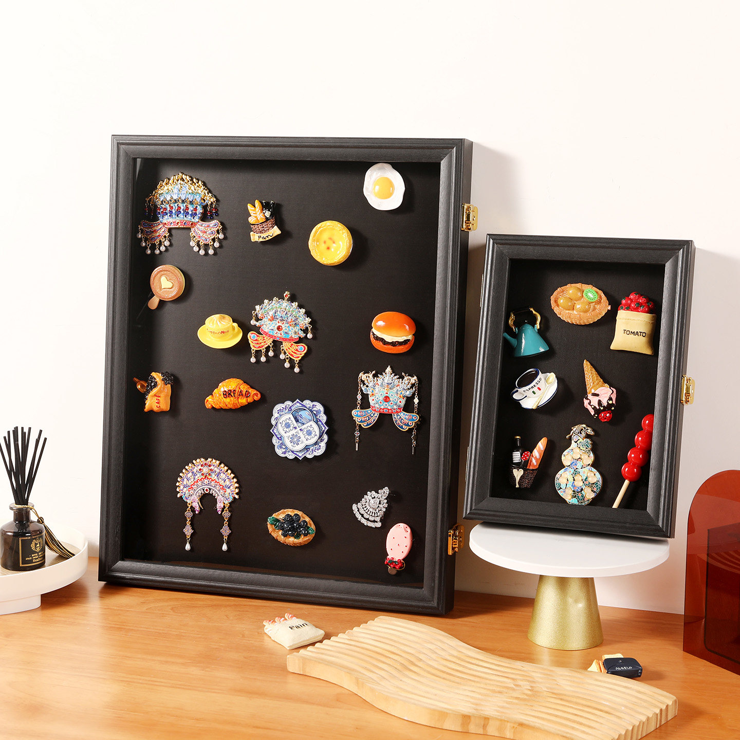 磁吸黑板冰箱贴相框化妆品收纳国博凤冠展示拍立得照片徽章吧唧框