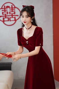 敬酒服新娘2023夏酒红色结婚订婚回门气质礼服连衣裙女平时可穿秋