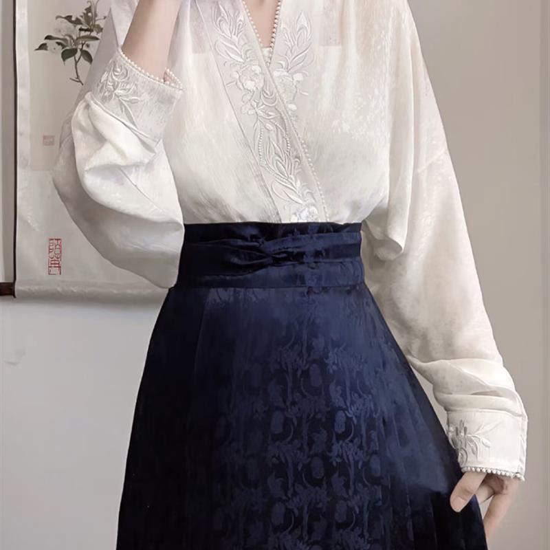 言然原创汉服女交领汉元素古装飞机袖上衣古风刺绣2024新款夏季女