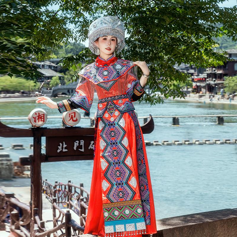 新款土家族服装成人女少数民族服装苗族舞蹈演出服饰湘西旅拍套装
