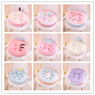 厂家心仿真钻石抱枕可爱仿真水果坐垫胡萝卜西瓜毛绒玩具