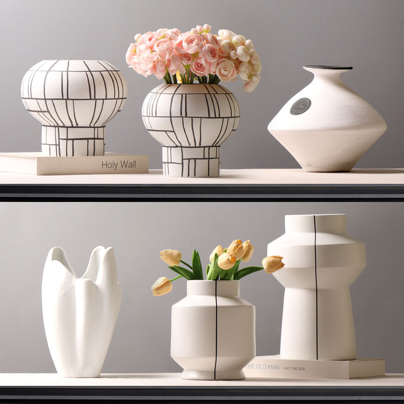日式简约白色线条陶瓷花瓶侘寂风艺术水养床头柜餐桌花器桌面摆件