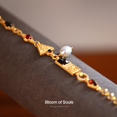 《尼罗河畔》原创纯银黑玛瑙手链