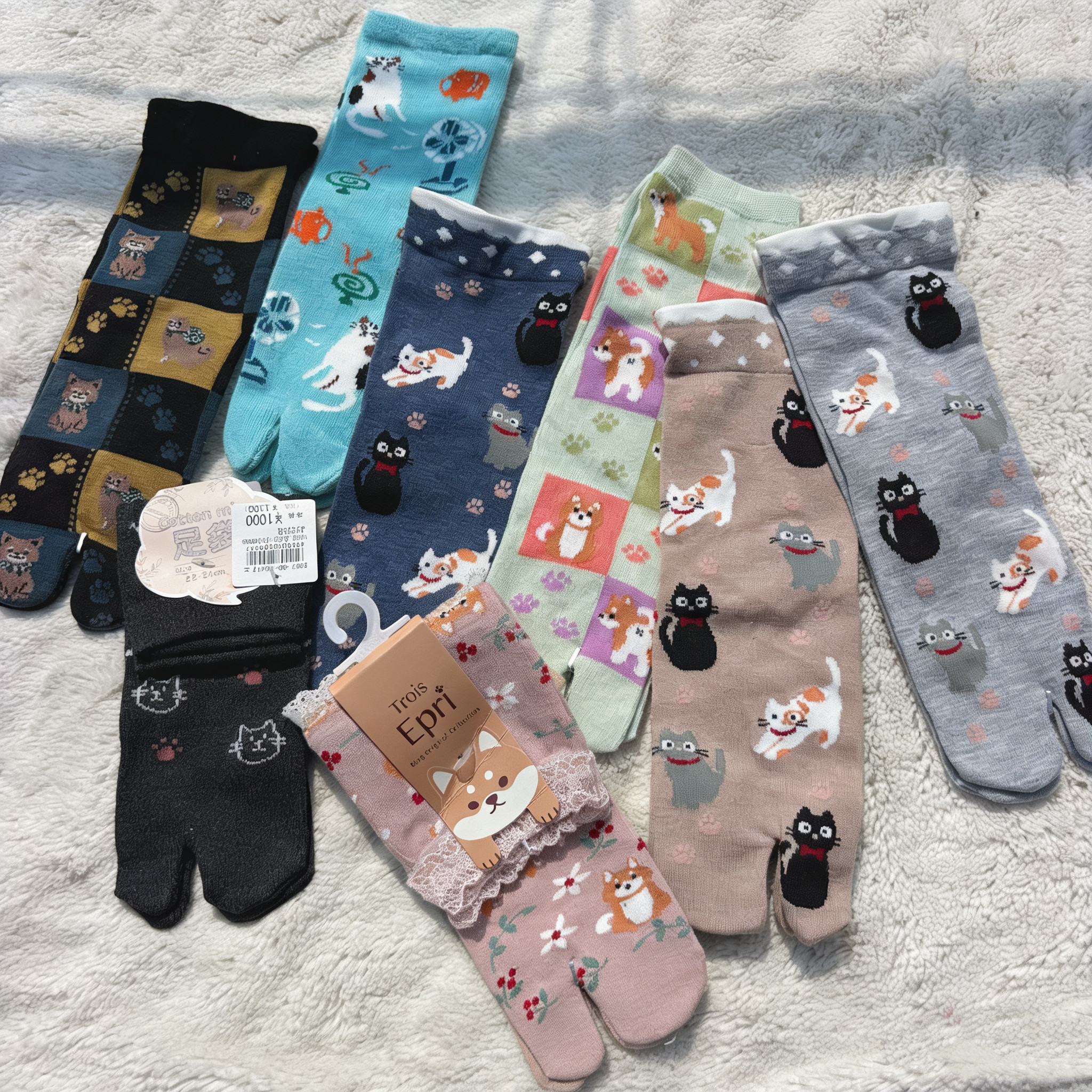 萌。外贸日单女卡通二指中筒袜可爱猫咪分趾猪蹄袜人字拖柴犬袜子