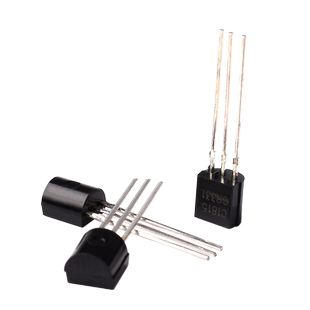 功率三极管2SC945 C1815 C828A 2SA733 A1015直插TO92NPN/PNP型
